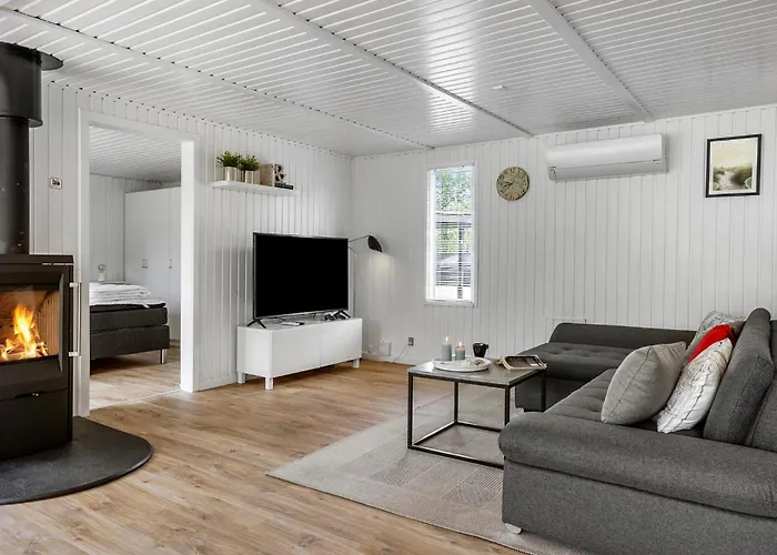 Lovely In With Wifi 別荘 Hals